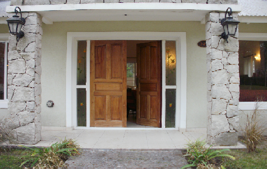 imagen carilo casa en alquiler